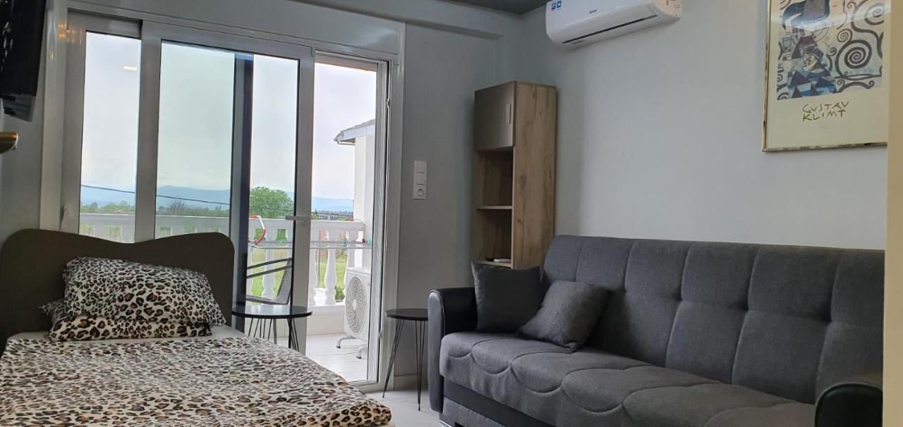 Apartmani Dedalus Paralía Dış mekan fotoğraf